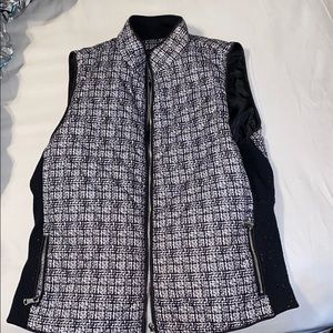 Vest in black and white